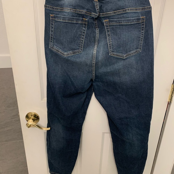 Torrid Girlfriend Jean - Vintage Stretch Dark Wash - Picture 3 of 4